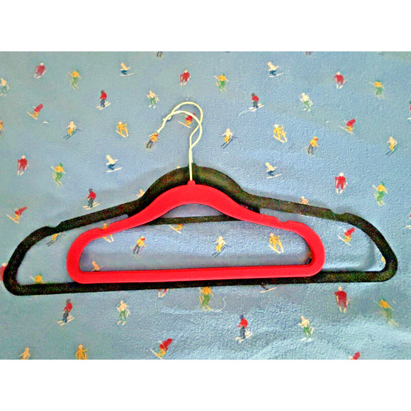 3 ONLY Hangers 11" Children's Pink Slim-Line Hangers + One Pink Plastic hangar - Picture 8 of 8